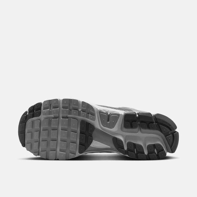 Bottom view of the Nike Zoom Vomero 5.