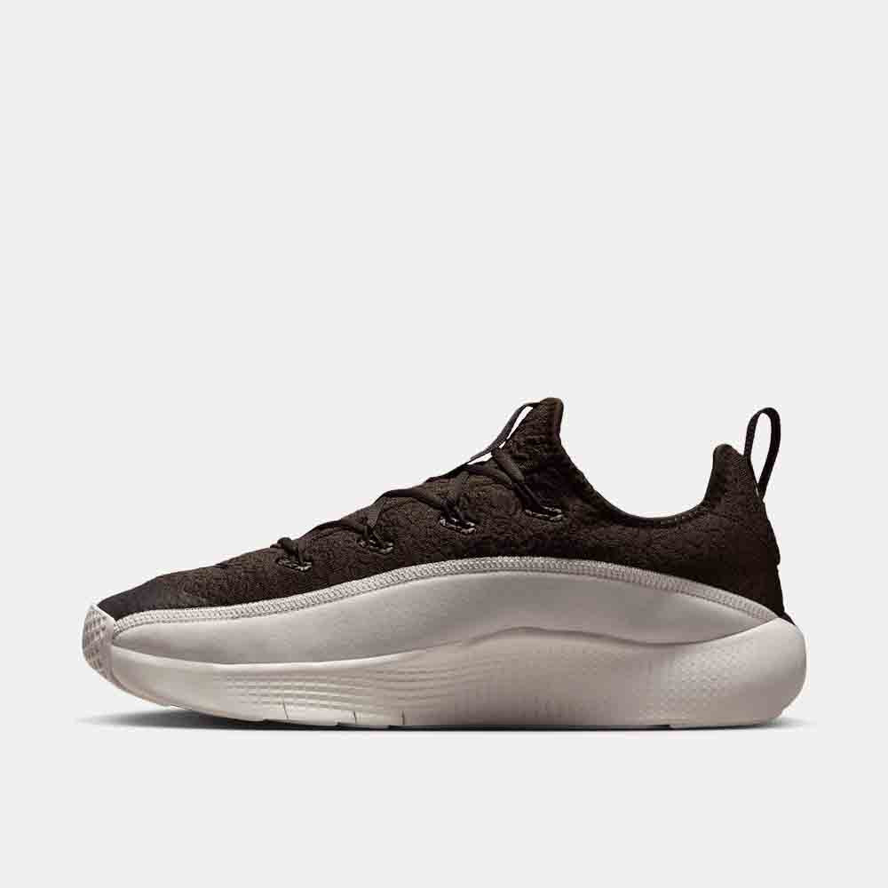 Side medial view of the Nike LeBron TR 1.