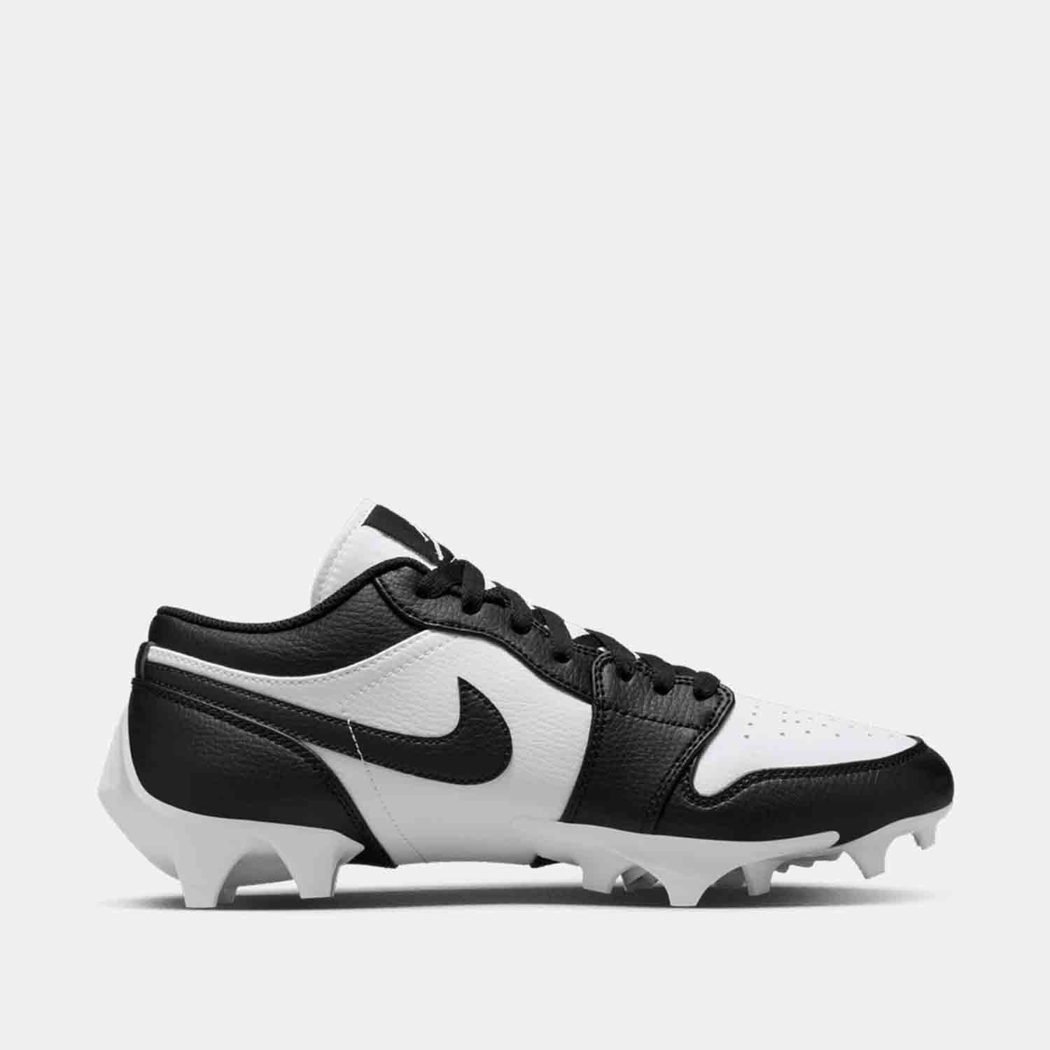 Side view of the Men's Jordan 1 Low TD Football Cleats.