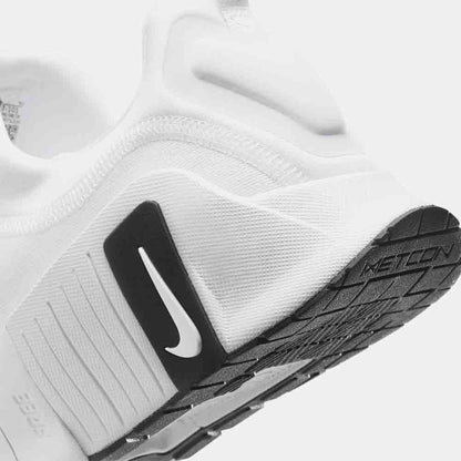 Up close, rear view of the Men's Nike Free Metcon 6.