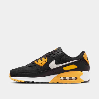 Side medial view of the Nike Men's Air Max 90.