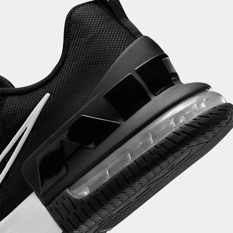 Up close, rear view of the Men's Nike Air Max Alpha Trainer 6.
