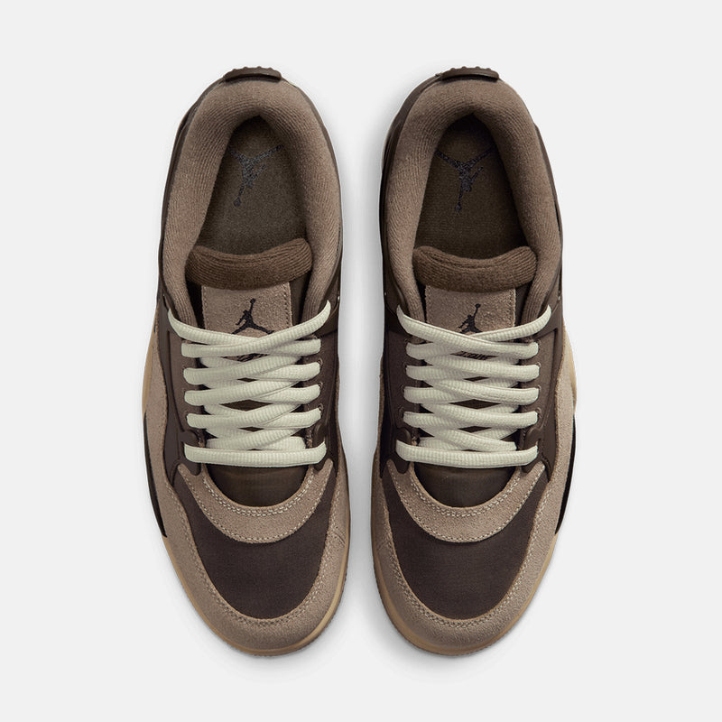 Top view of the Air Jordan 4 RM.