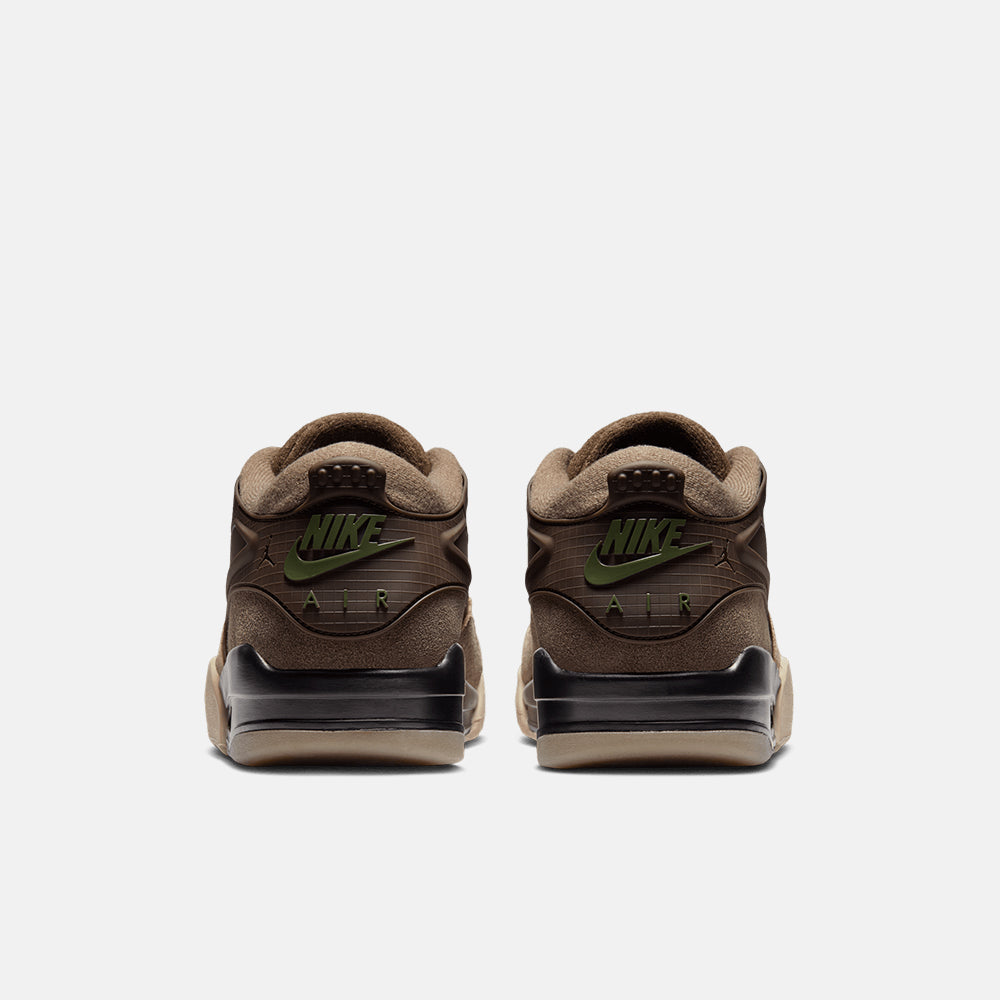 Rear view of the Air Jordan 4 RM.
