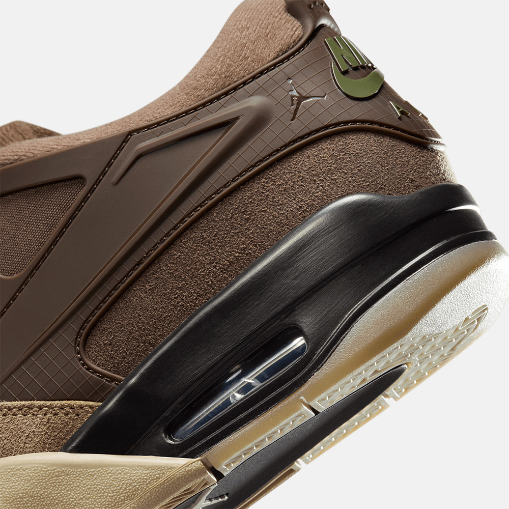 Up close, rear view of the Air Jordan 4 RM.