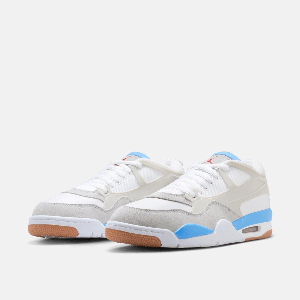 Front view of the Men's Air Jordan 4 RM.