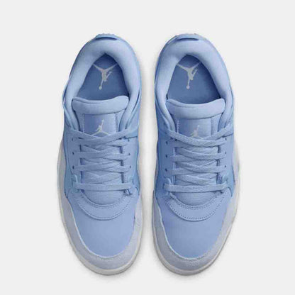 Top view of the Women's Air Jordan 4 RM.