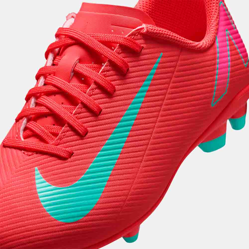 Up close, front view of the Nike Kids' Mercurial Vapor 16 Club Soccer Cleats.