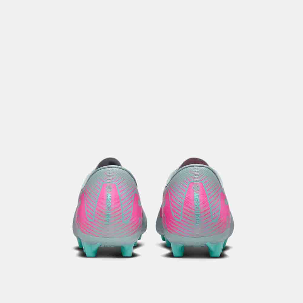 Rear view of the Nike Mercurial Vapor 16 Academy Soccer Cleats.