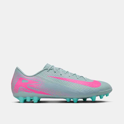 Side view of the Nike Mercurial Vapor 16 Academy Soccer Cleats.