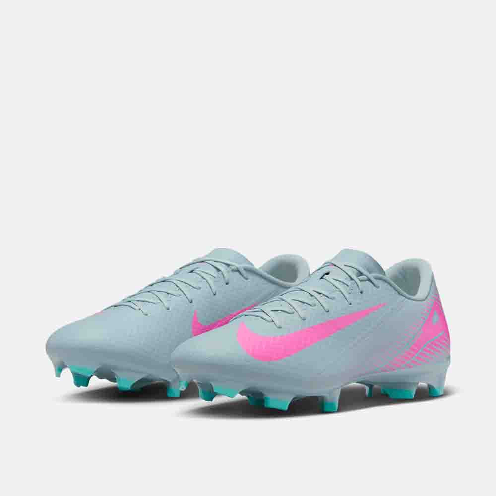 Front view of the Nike Mercurial Vapor 16 Academy Soccer Cleats.