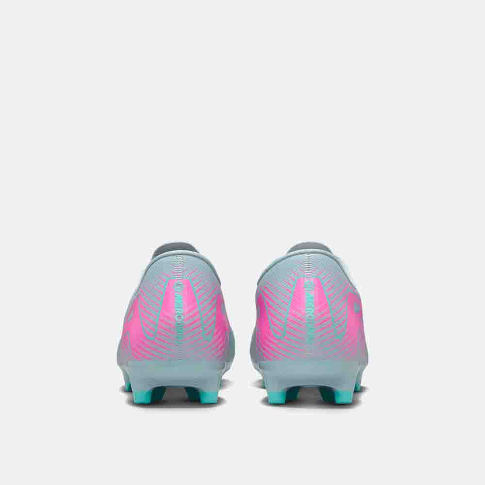 Rear view of the Nike Mercurial Vapor 16 Academy Soccer Cleats.