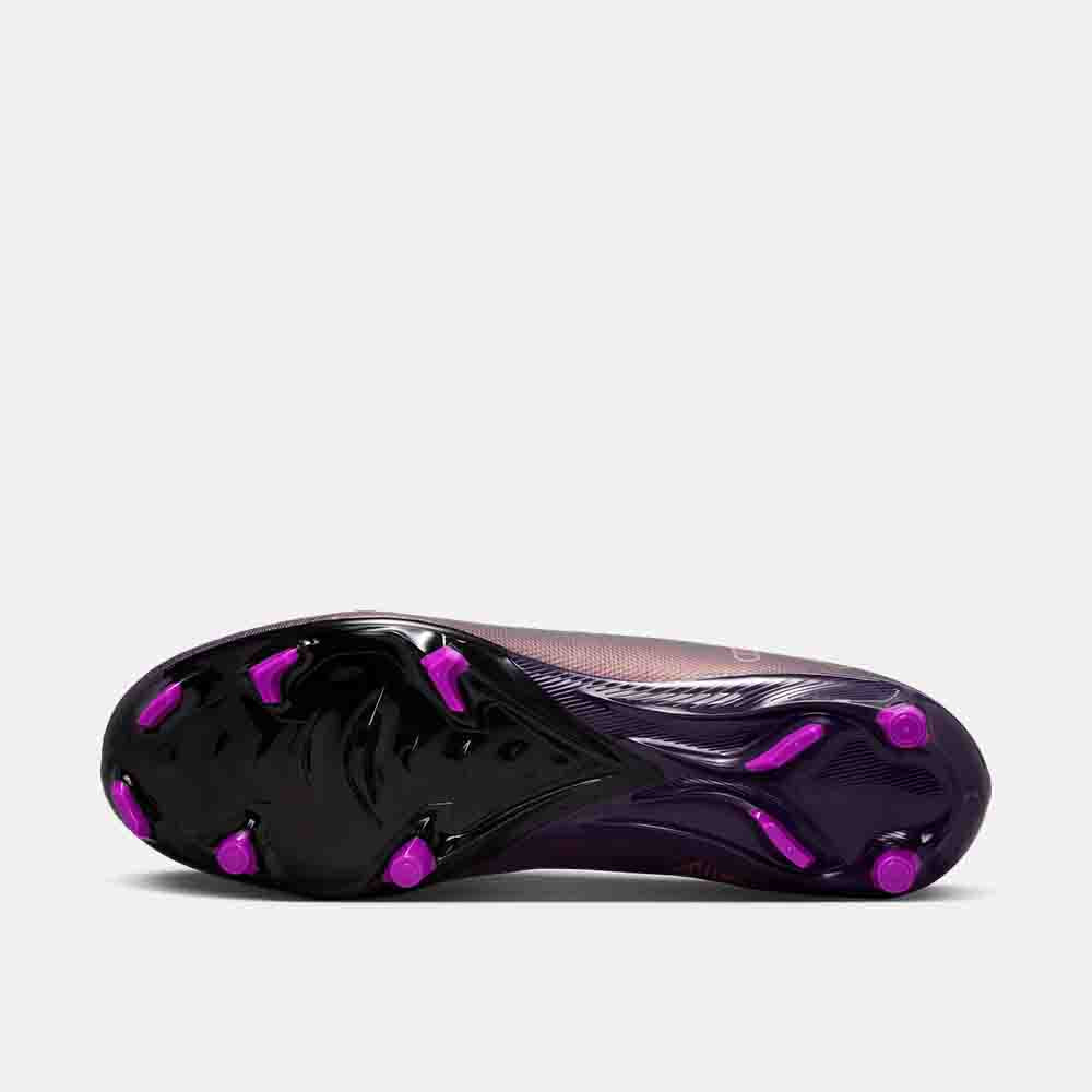 Bottom view of the Nike Mercurial Vapor 16 Academy "Kylian Mbappé" Soccer Cleats.
