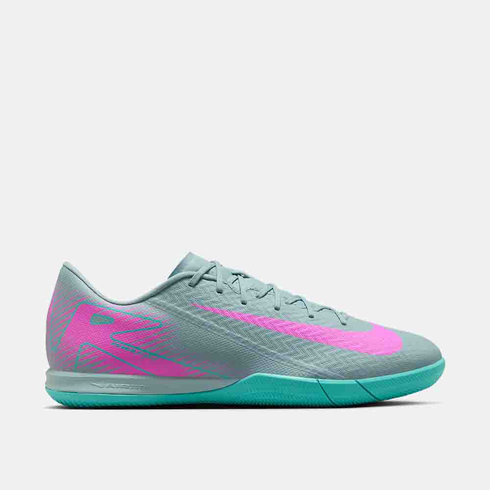 Side view of the Nike Mercurial Vapor 16 Academy Indoor Soccer Shoes.