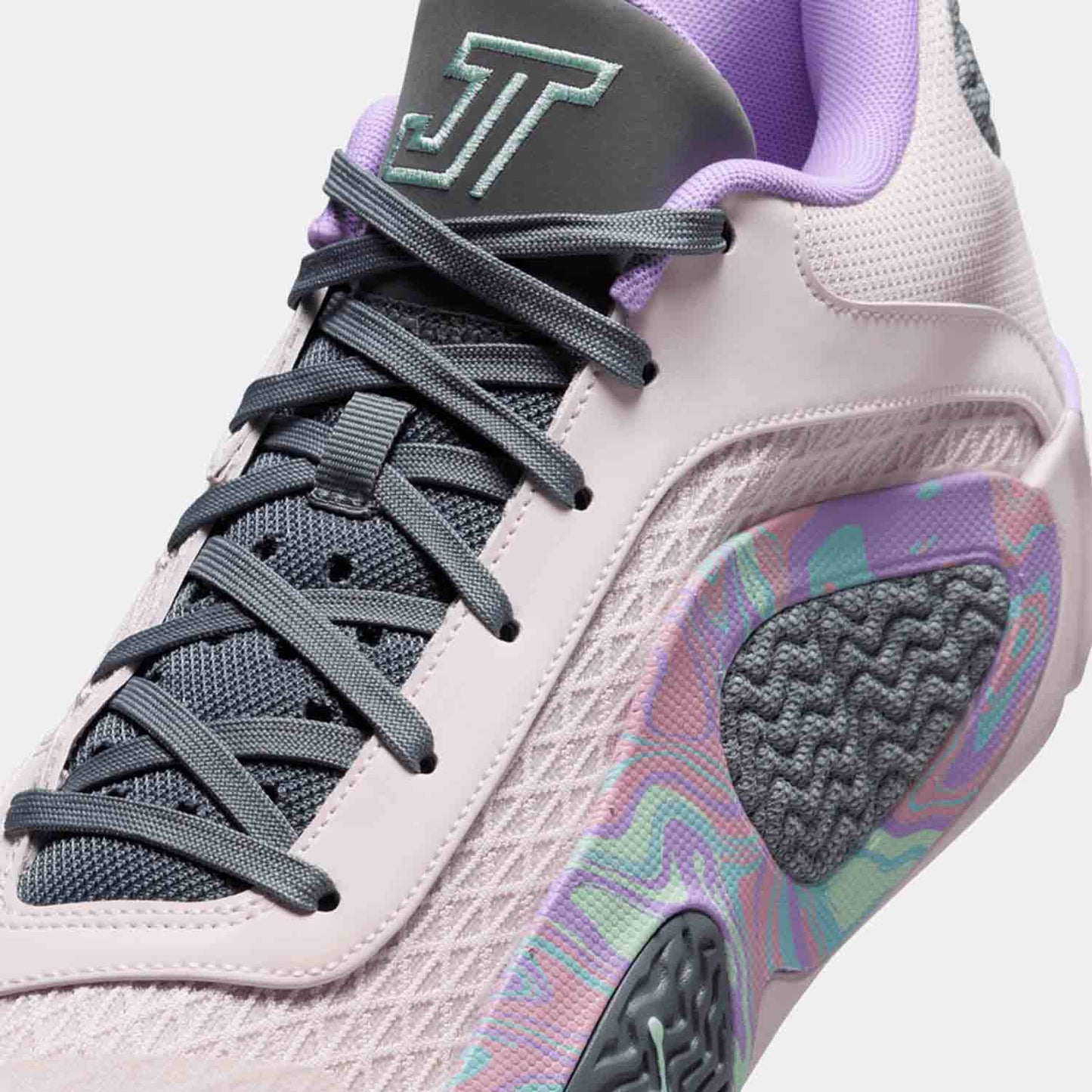Up close, front view of the Jordan Tatum 2 'Sidewalk Chalk'.