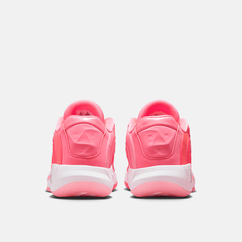 Rear view of the Luka 4 "Hčerka".