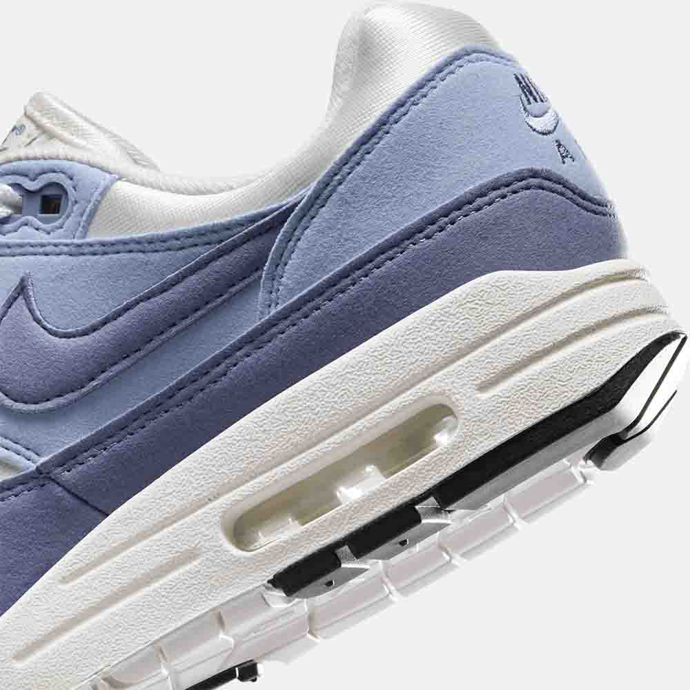Up close, rear view of the Women's Nike Air Max 1 '87 Textile.