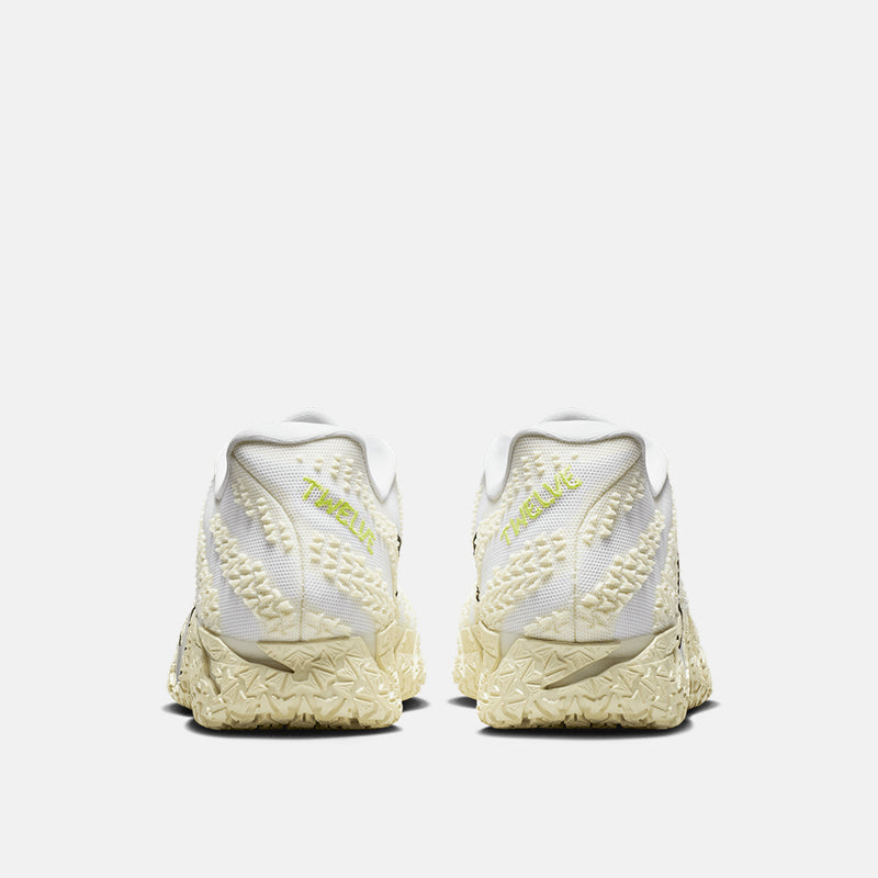 Rear view of the Ja 3 "Coconut Milk".