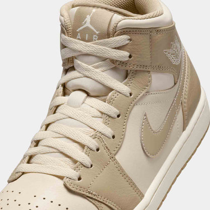 Up close, front view of the Men's Air Jordan 1 Mid.