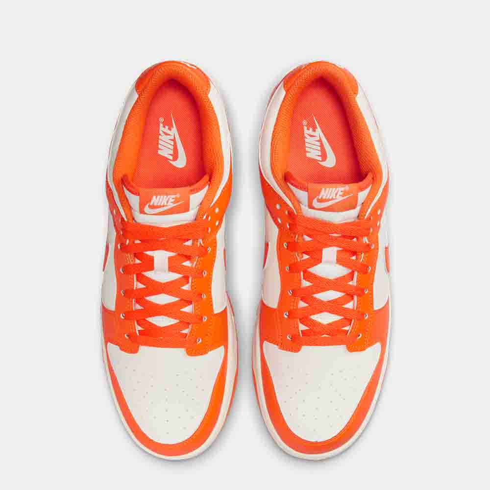 Top view of the Men's Nike Dunk Low Retro.