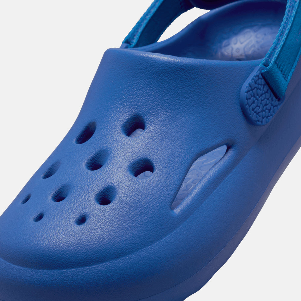 Up close, front view of the Kids' Jordan Hydrip Sandals.