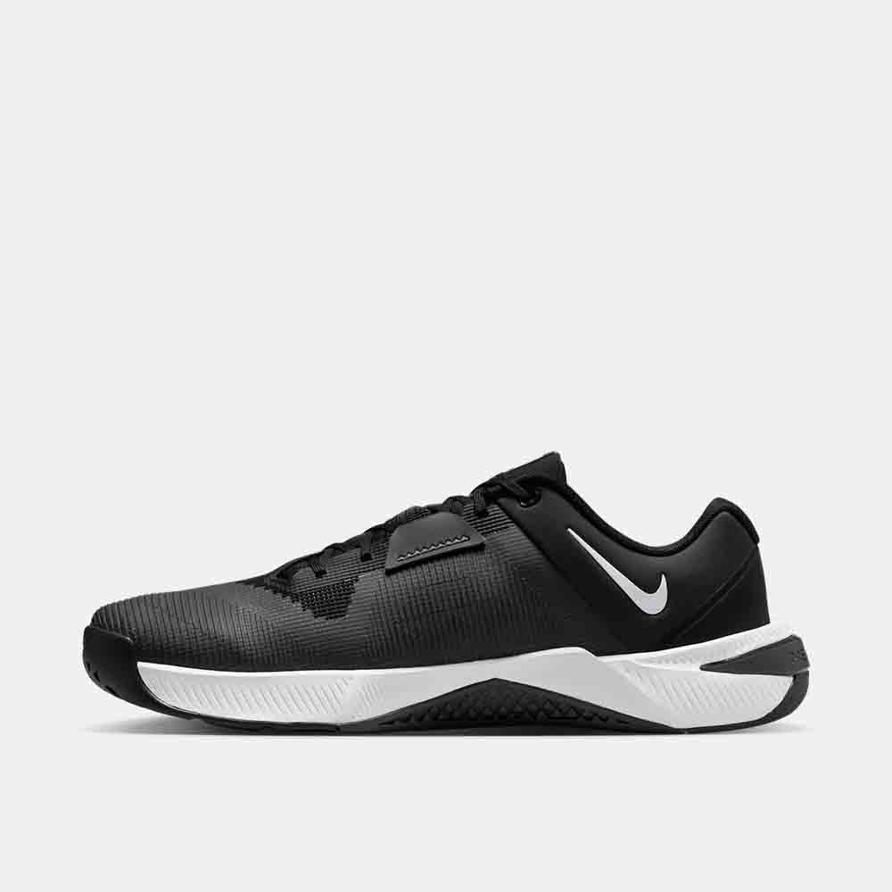 Side medial view of the Men's Nike Metcon 10.