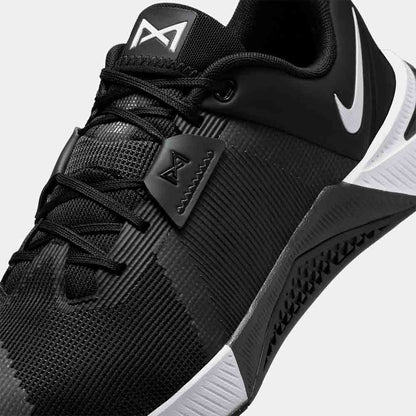 Up close, front view of the Men's Nike Metcon 10.