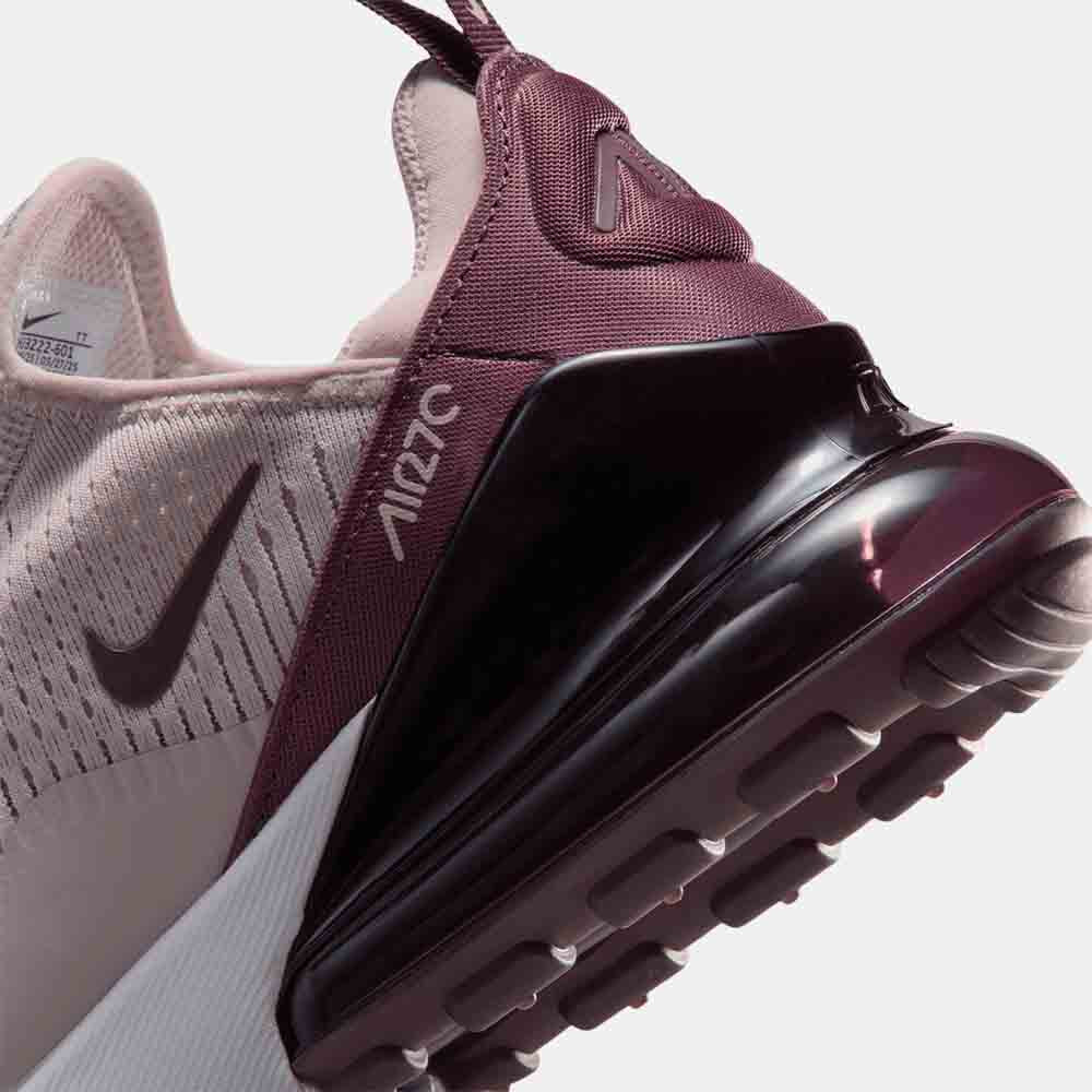 Up close, rear view of the Women's Nike Air Max 270.