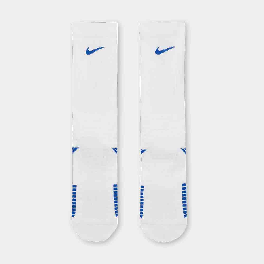 Front view of the Nike Elite 2.0 Crew Socks.