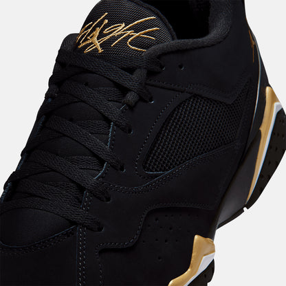 Up close, front view of the Air Jordan MVP 92.