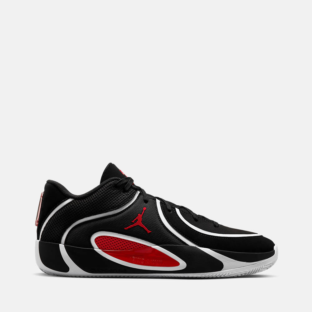 Side view of the Jordan Tatum 4 'Bloodline'.