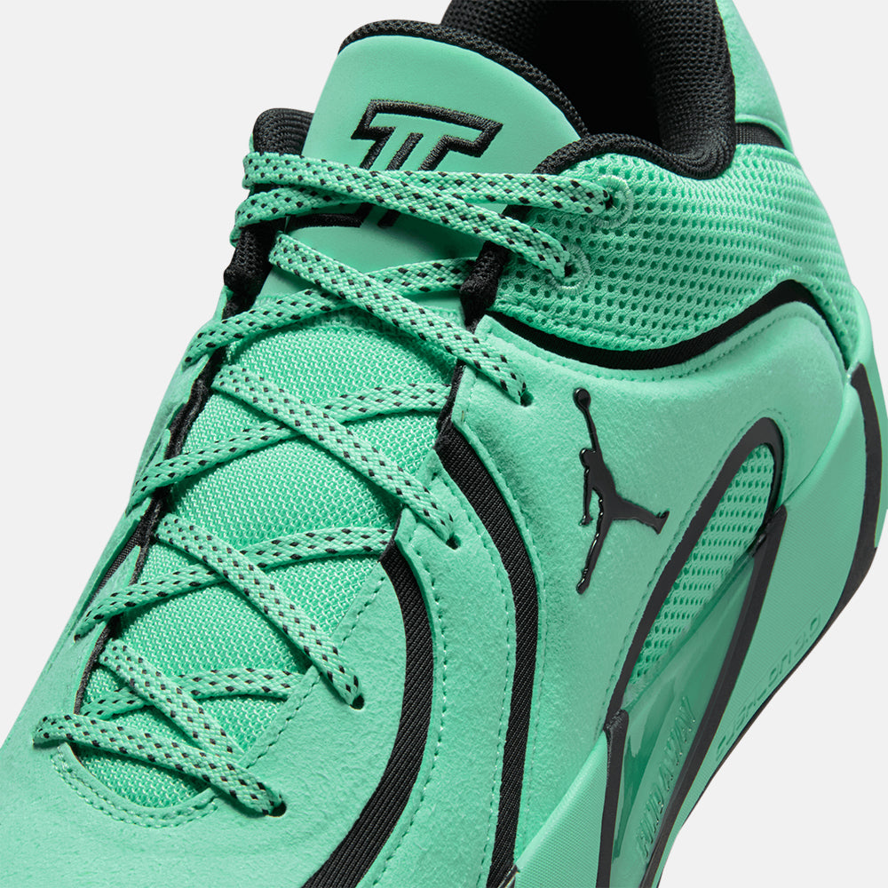 Up close, front view of the Jordan Tatum 4.