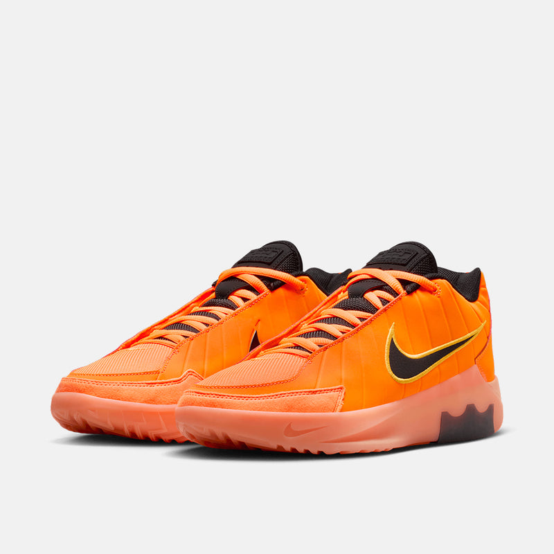 Front/side view of the LeBron Witness 9.