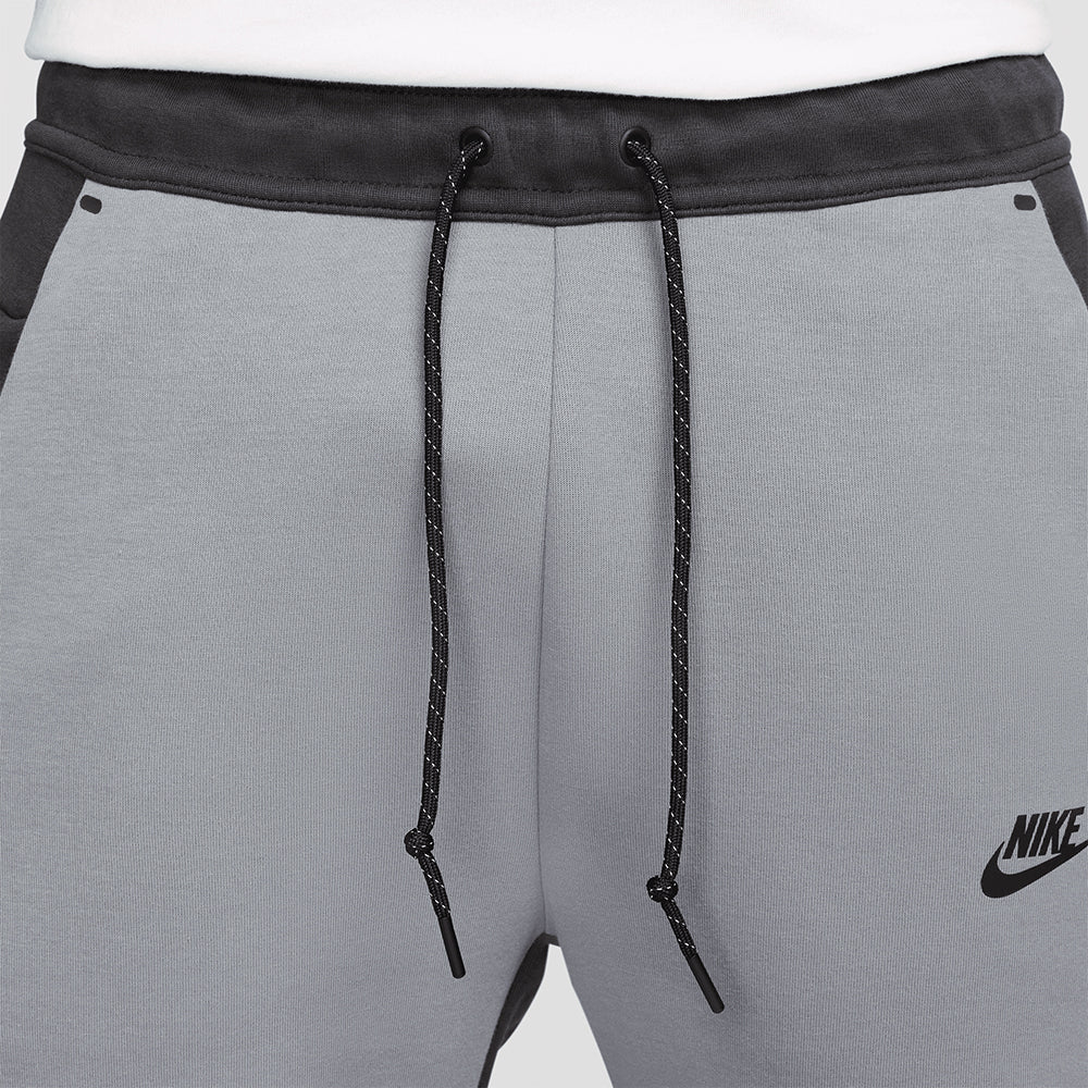 Up close, front view of the Men's Nike Tech Fleece Joggers.