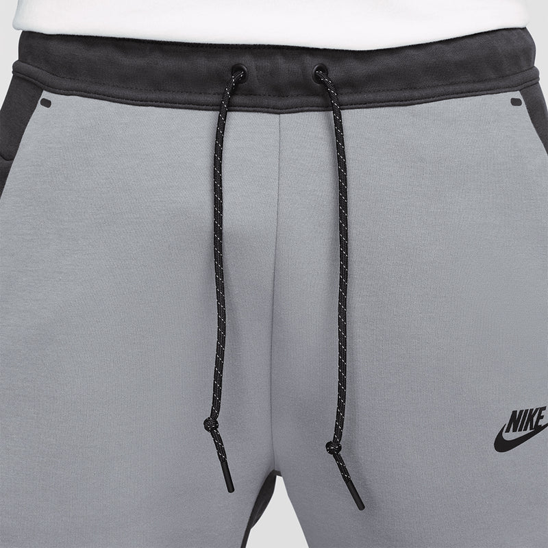 Up close, front view of the Men's Nike Tech Fleece Joggers.
