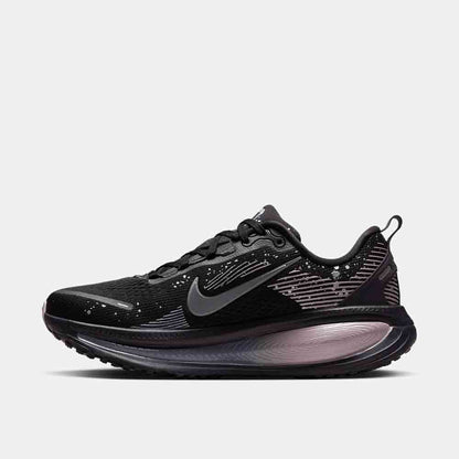 Side medial view of the Women's Nike Vomero 18 SE.