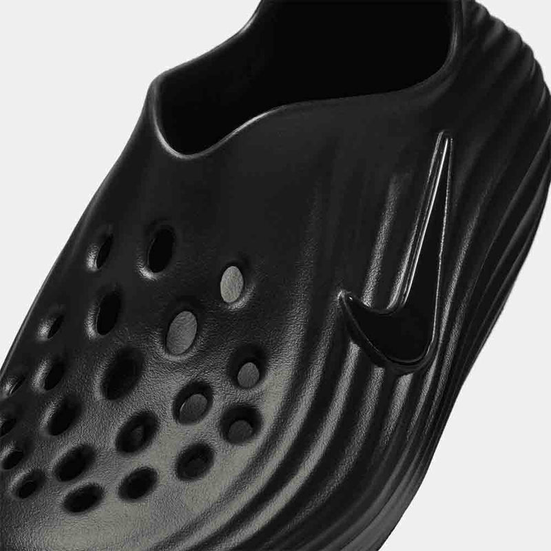 Up close, front view of the Women's Nike ReactX Rejuven8.