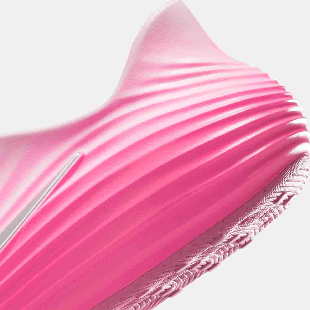 Up close, rear view of the Women's Nike ReactX Rejuven8.