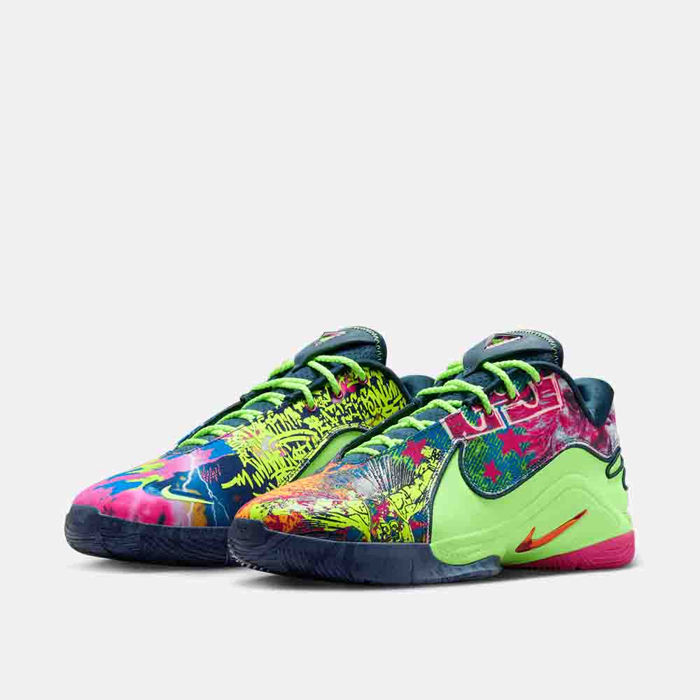 Front view of the Nike LeBron XXII "Bryce's World".