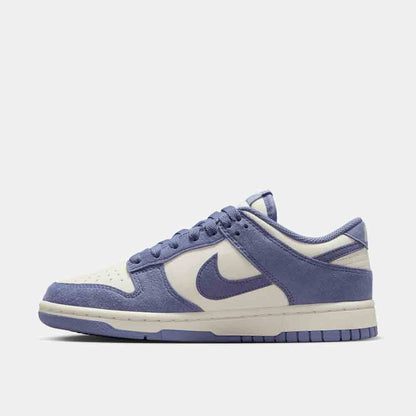 Side medial view of the Women's Nike Dunk Low.