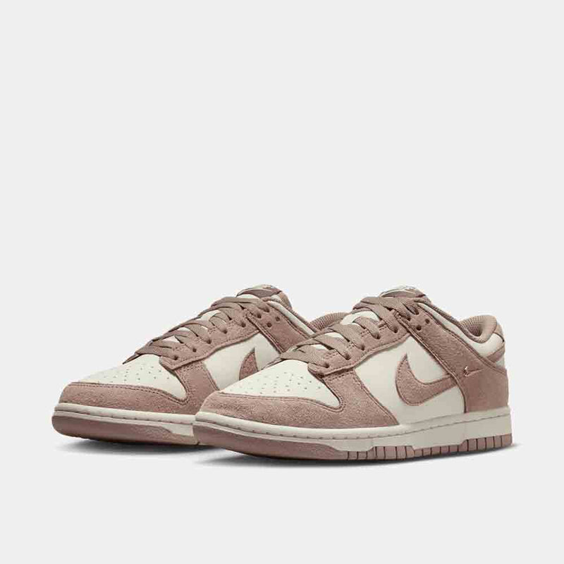 Front view of the Women's Nike Dunk Low.