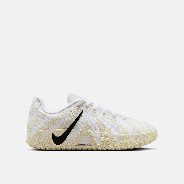 Side view of the Kids' Ja 3.