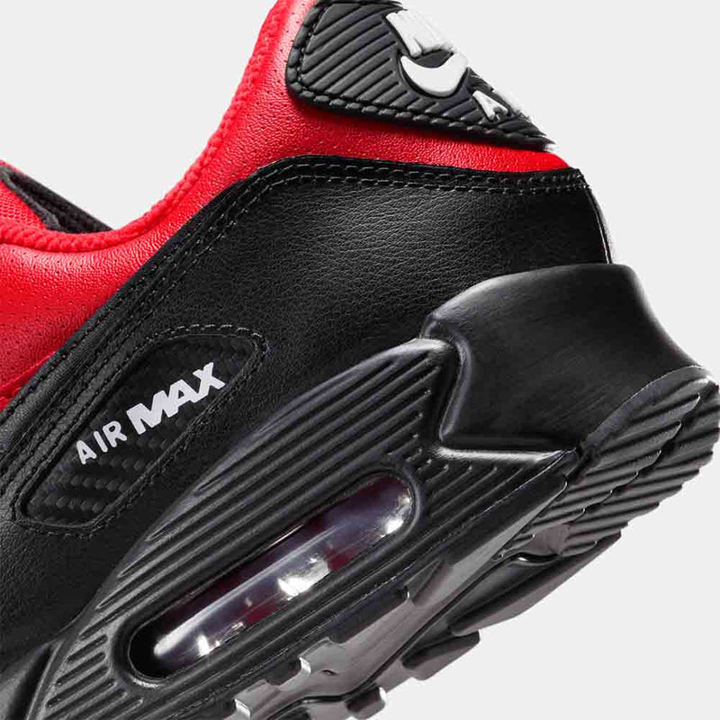 Up close, rear view of the Men's Nike Air Max 90.