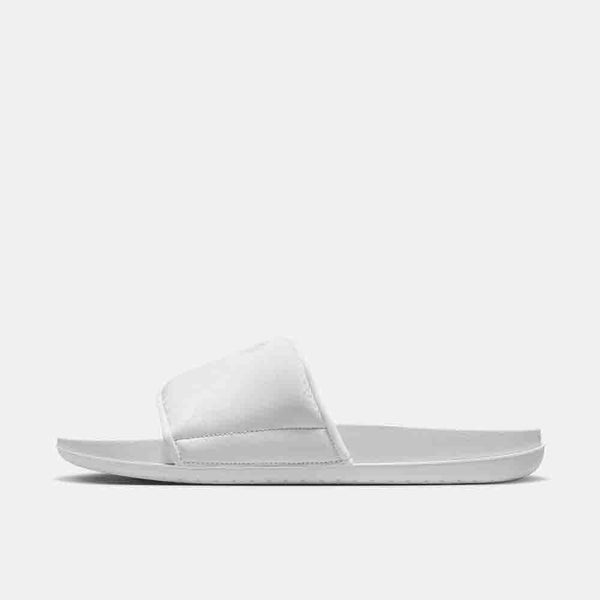 Side medial view of the Nike Kobe Offcourt Slide.