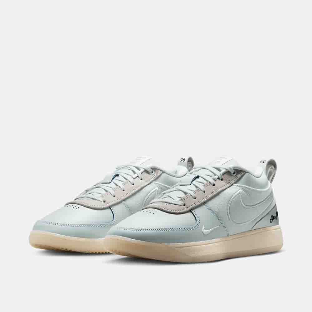 Front view of the Nike Book 1 "Moss Point".