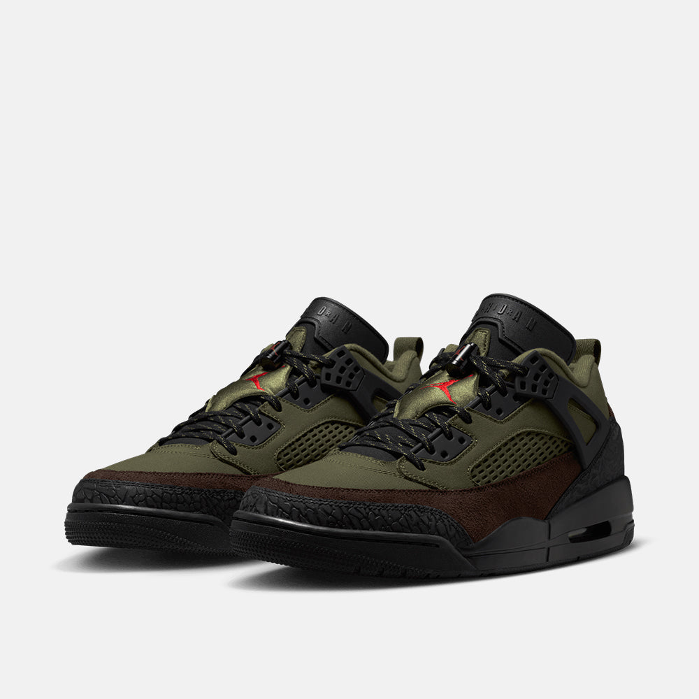 Front/side view of the Jordan Spizike Low.