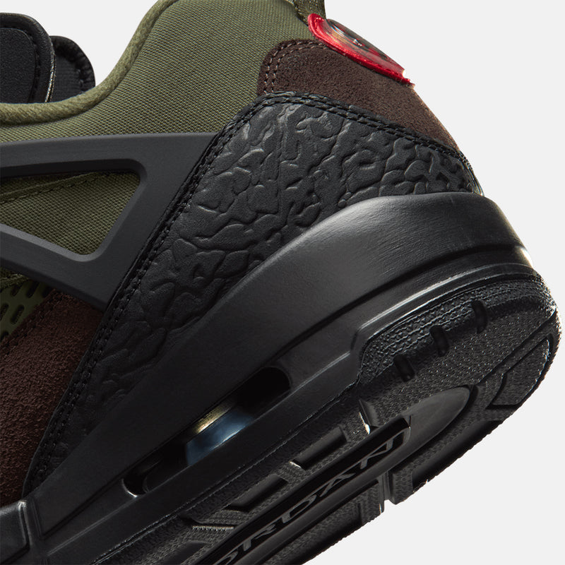 Up close, rear view of the Jordan Spizike Low.