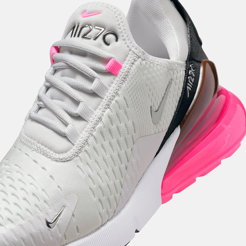 Up close, front view of the Women's Nike Air Max 270.