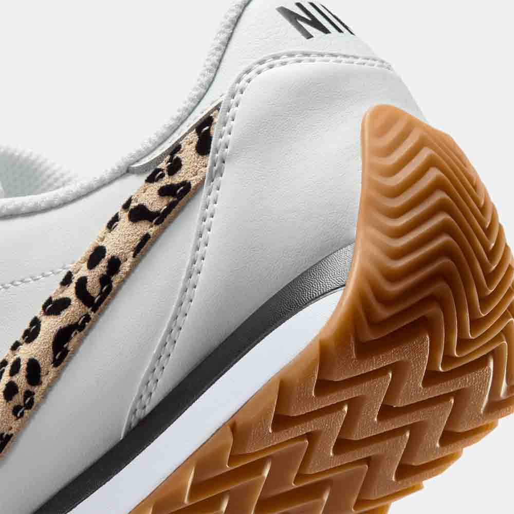 Up close, rear view of the Women's Nike Pacific Leather SE.