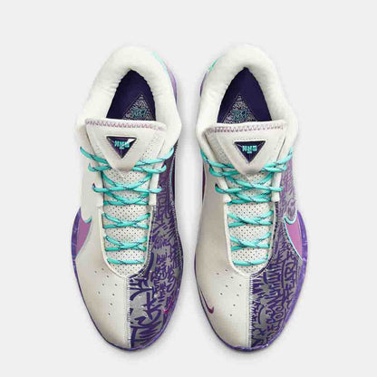 Top view of the Nike LeBron XXII “Frozen Grapes”.